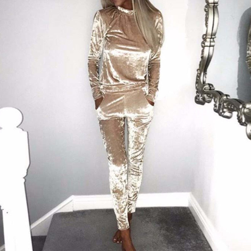 Women Velvet Two Piece Winter Velour Tracksuit