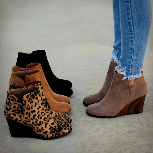 Women Pointed Toe Leopard Boots
