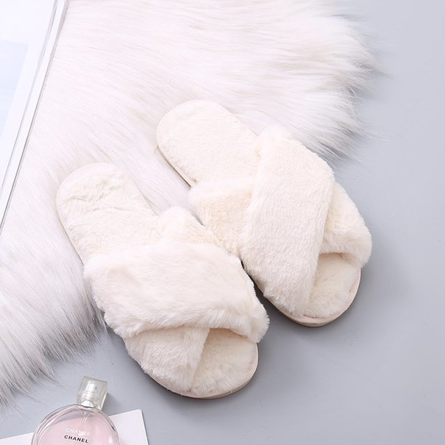 Women Cozy Fur Cross Slides