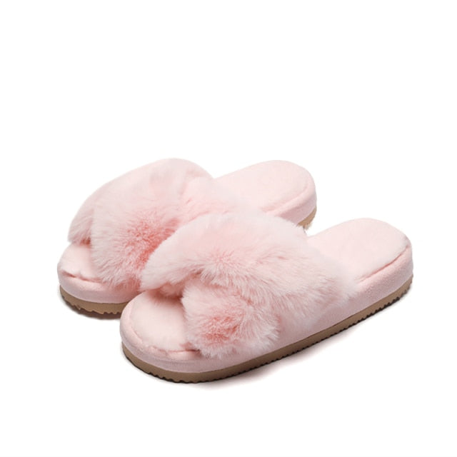Women Cozy Fur Cross Slides