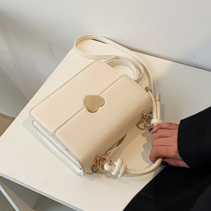 Women Fashion Heart Shape Closure Handbags