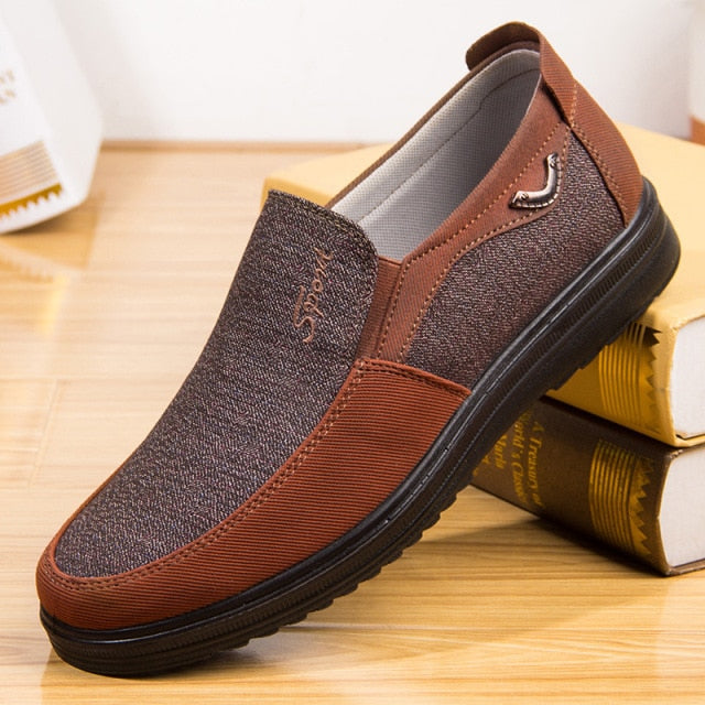 Men Classic Breathable Walking Flat Shoes